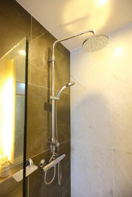 Specious Luxury 2 Bedrooms Apt. 清邁 外观 照片